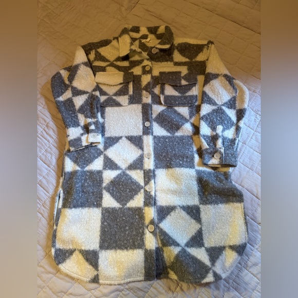 Maurices Jackets & Blazers - Maurices Cream and Gray Patterned Jacket